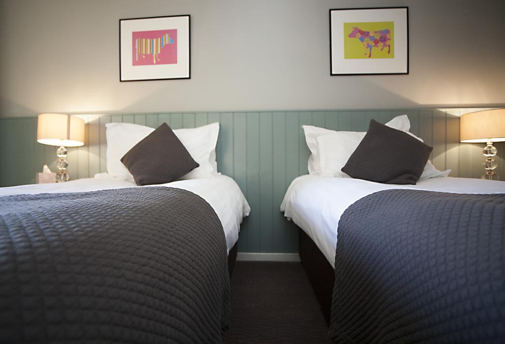 Potters Heron Hotel 롬지 외부 사진
