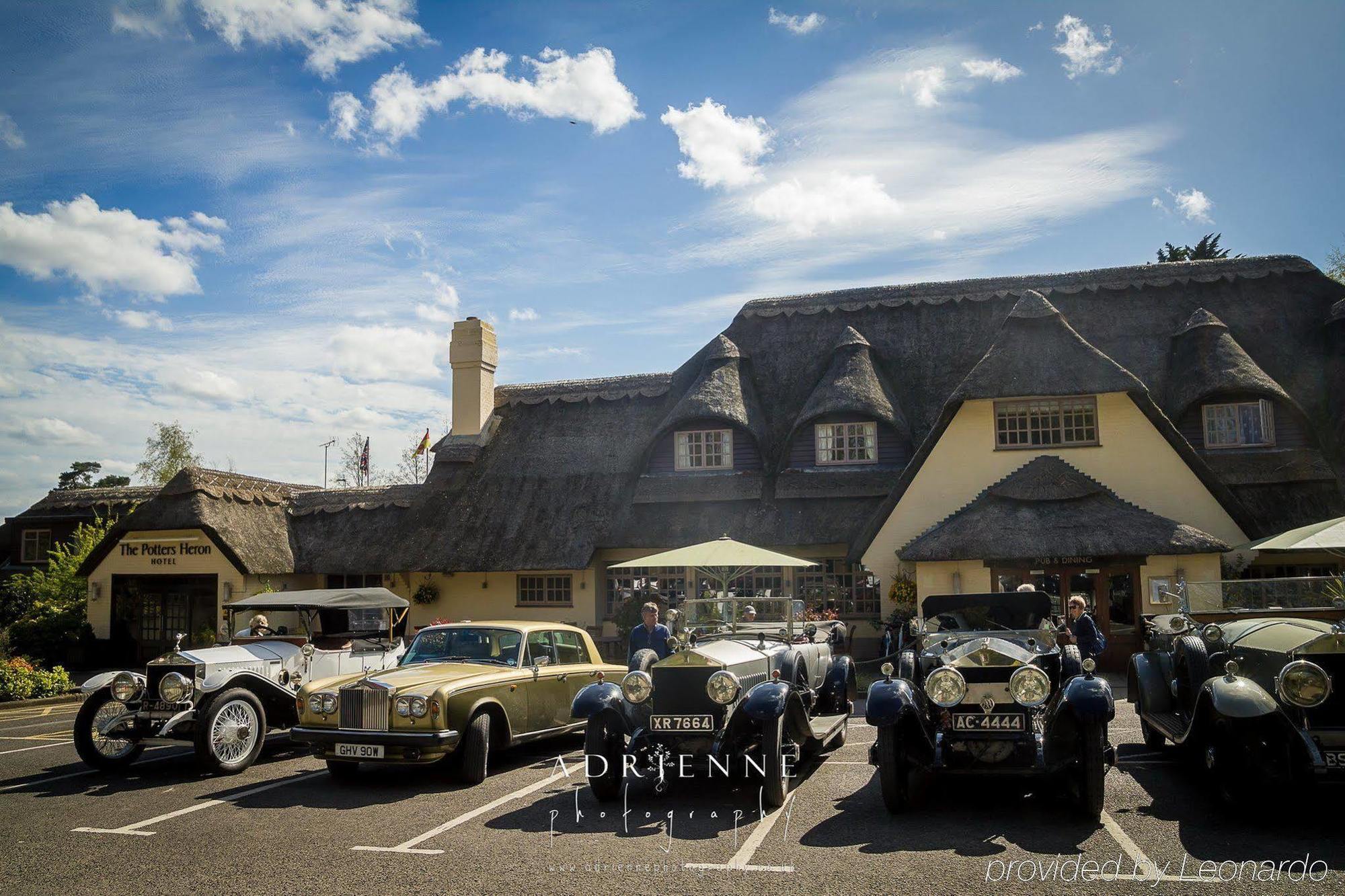Potters Heron Hotel 롬지 외부 사진