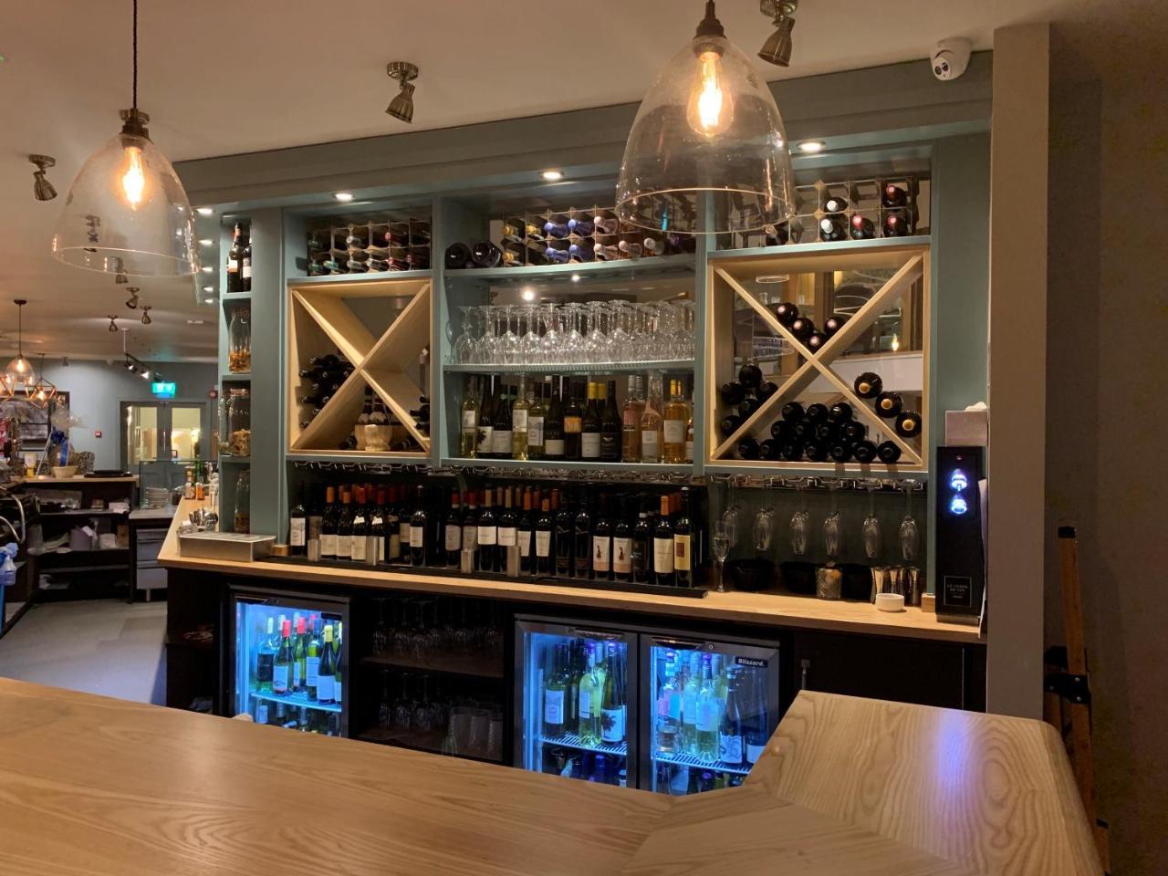 Potters Heron Hotel 롬지 외부 사진